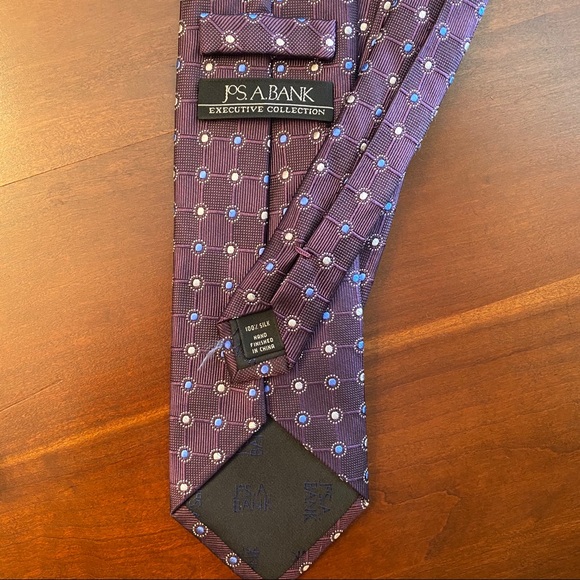 Joseph A. Bank Tie Bundle 👔 - Picture 4 of 4